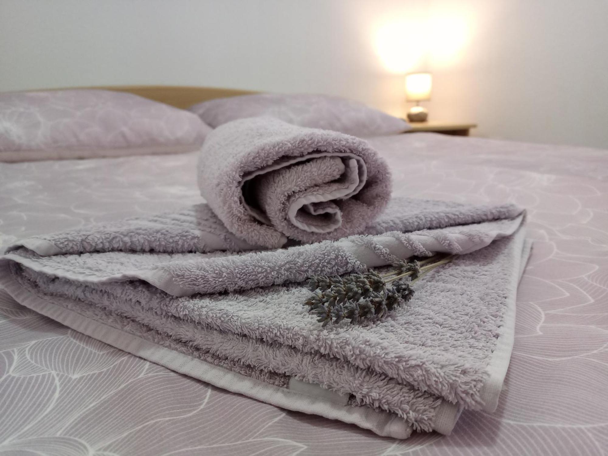 Apartman Kristina Vrbnik Ngoại thất bức ảnh