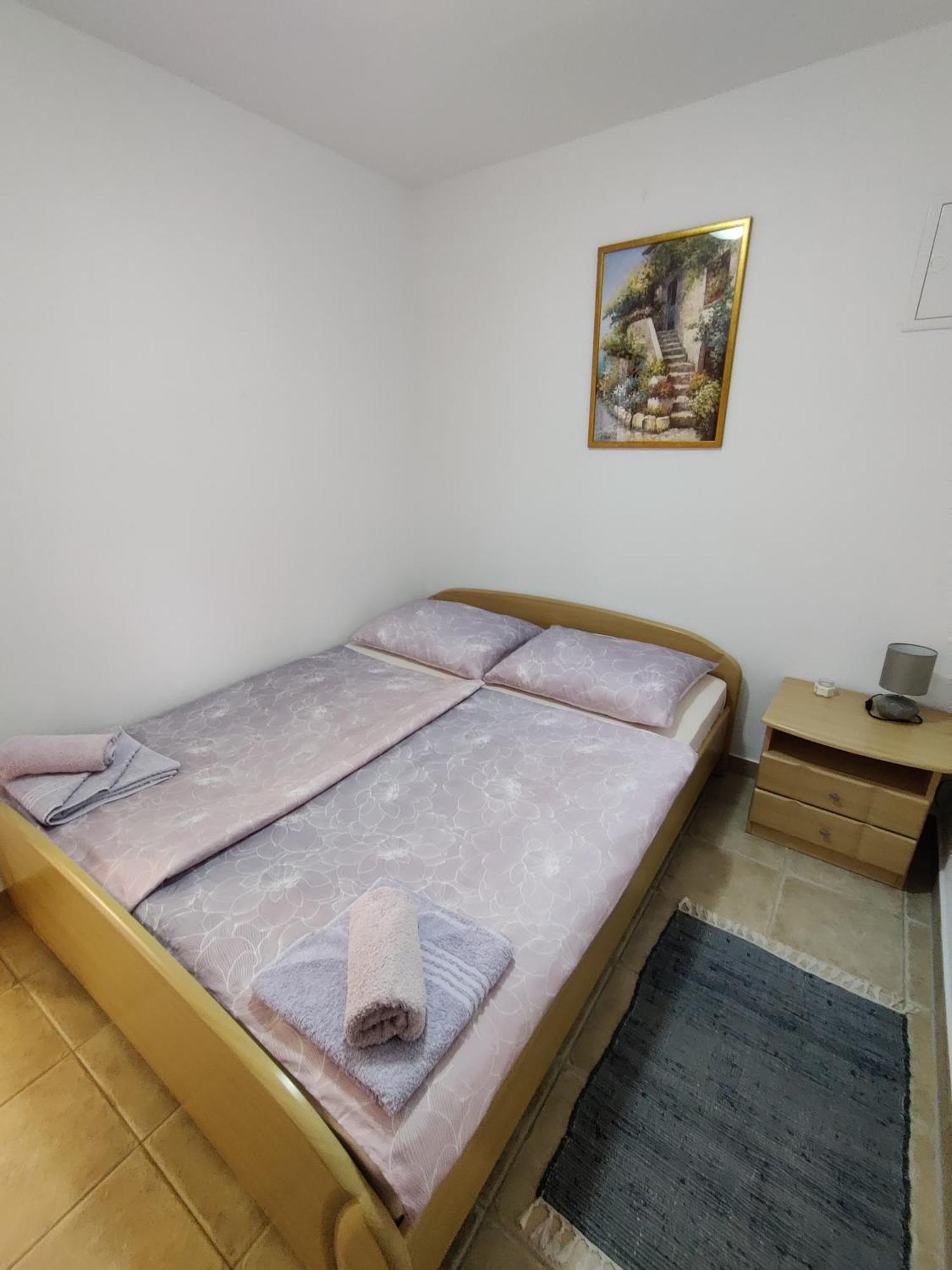 Apartman Kristina Vrbnik Ngoại thất bức ảnh