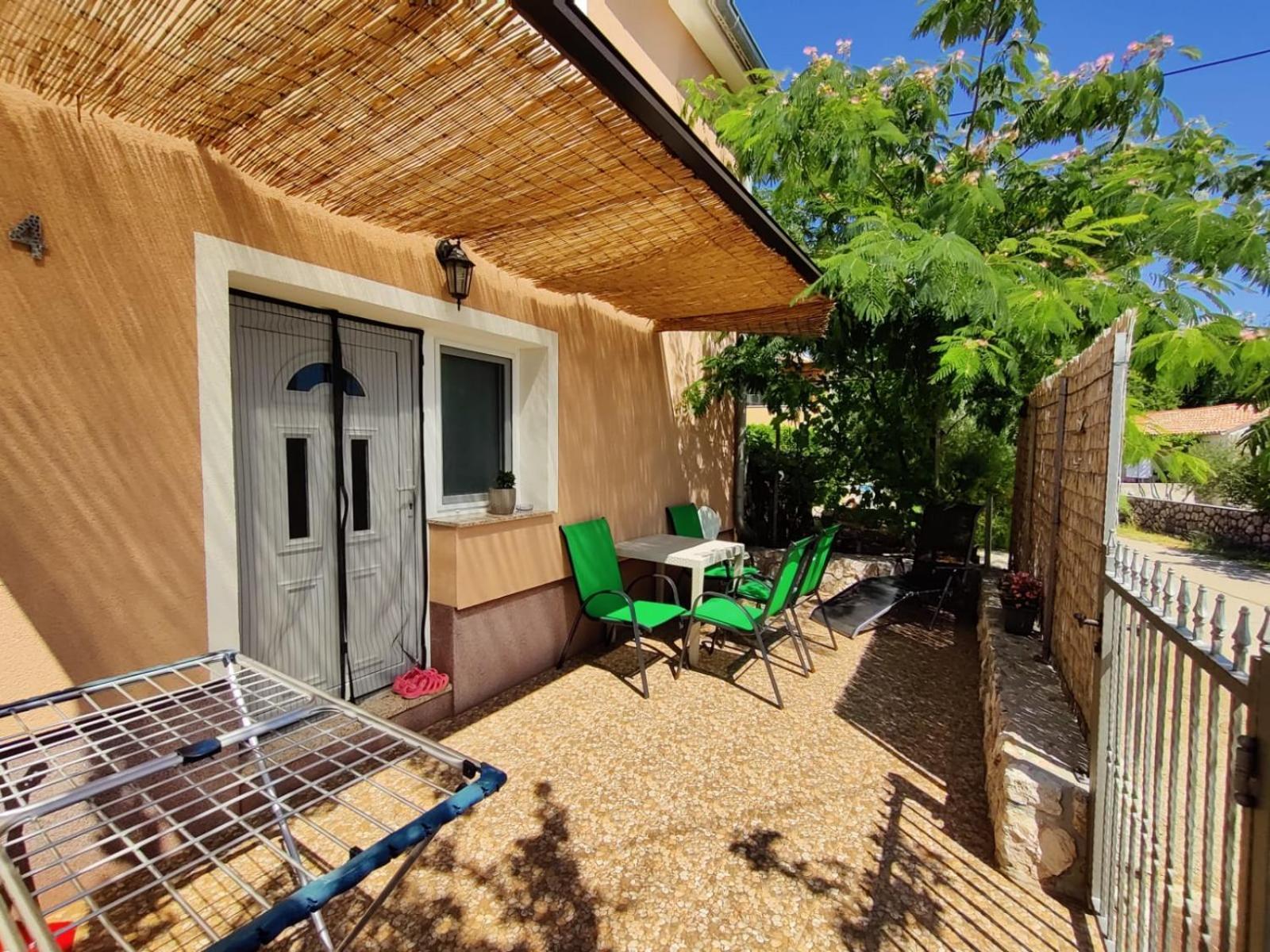 Apartman Kristina Vrbnik Ngoại thất bức ảnh